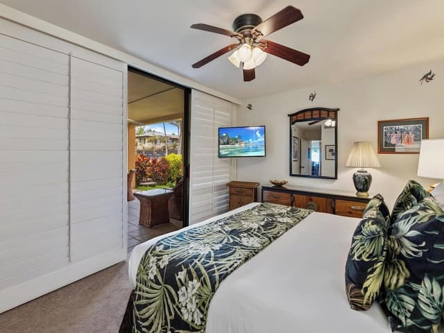 Condo, 2 Bedrooms, Oceanfront (102)