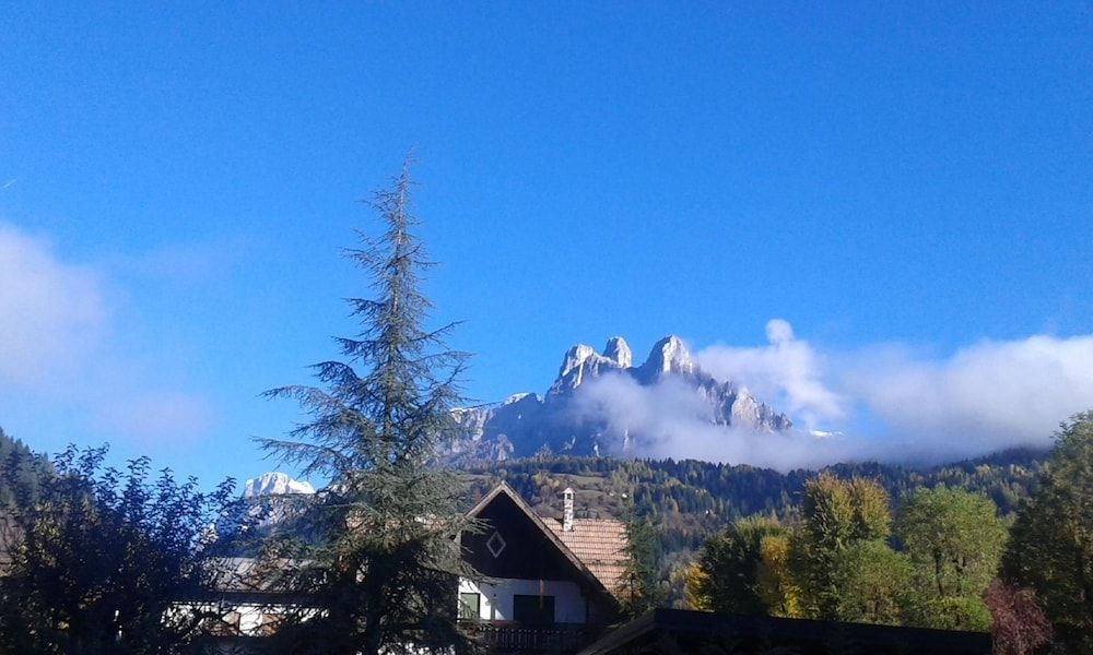 Hotel Primiero0