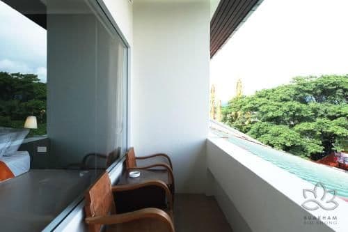 Deluxe River View