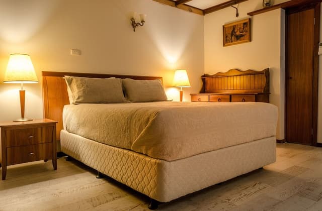 Voyager Room