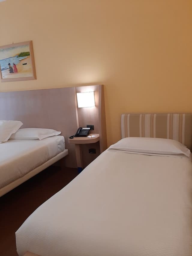 Triple Room, Multiple Beds, Non Smoking