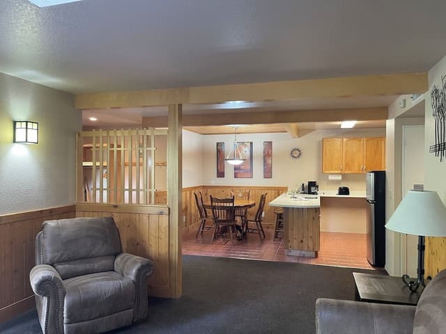 Standard Room, Multiple Beds (Standard - 1 King, 2 Twins & Sleeper)