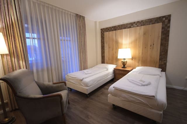Basic Twin Room