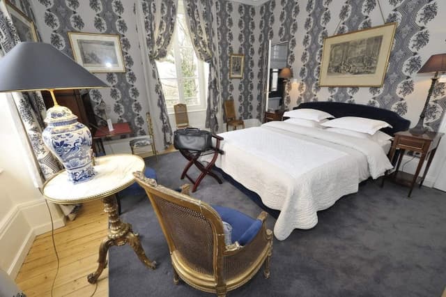Double Room (Coppelia)