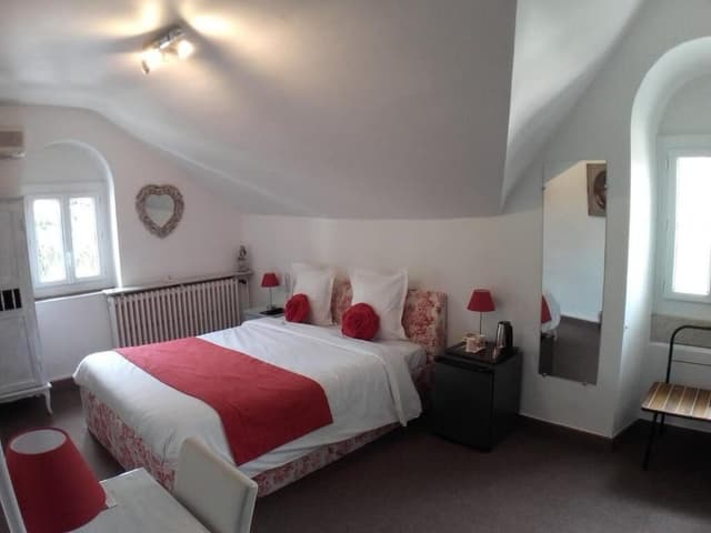 Chambre double avec douche