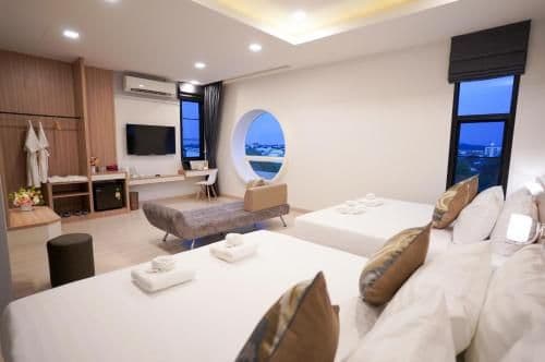 Premier family Room