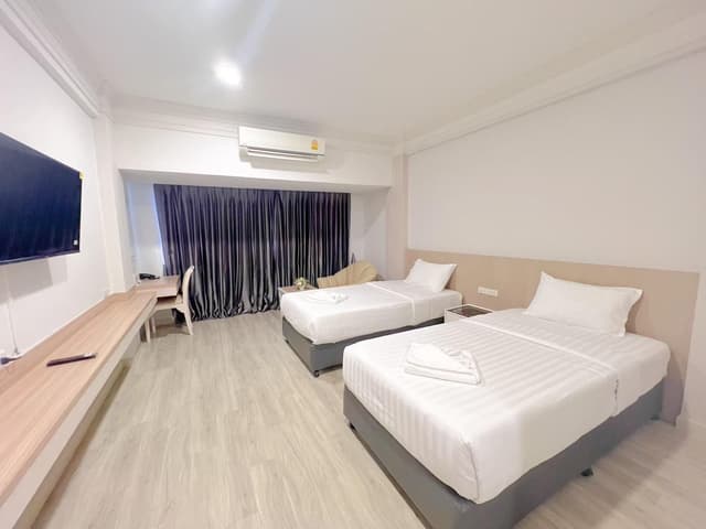 Deluxe Twin Room