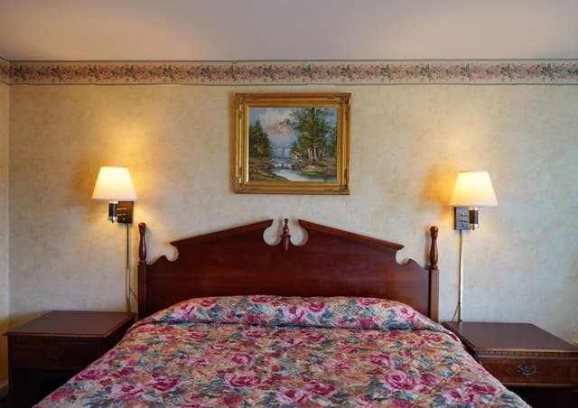Comfort Room, 1 King Bed, Non Smoking