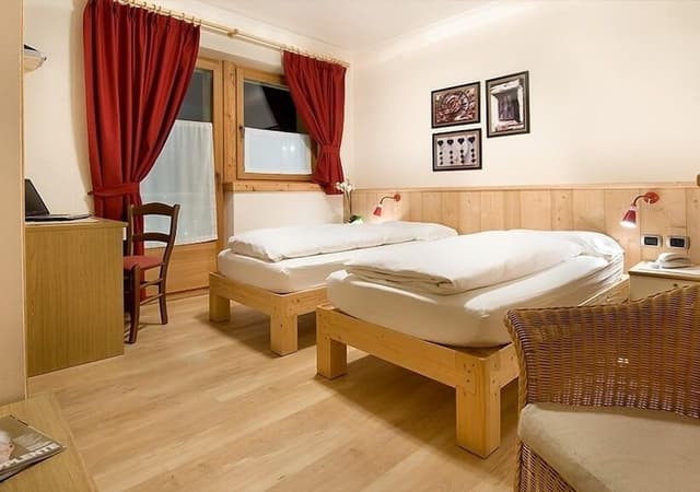 Economy Triple Room