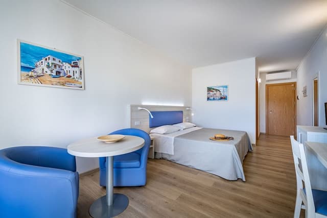 Superior Studio, 1 Bedroom, Microwave, Park View