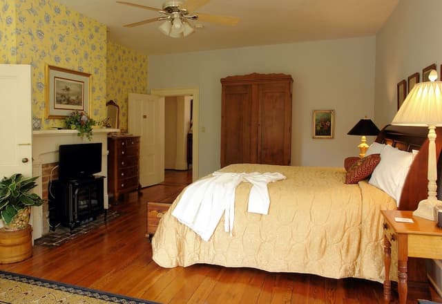 Deluxe Room, 1 King Bed