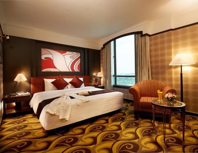 Deluxe Suite