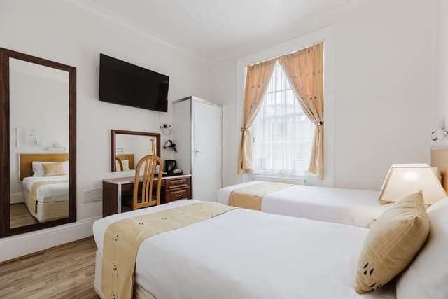 Deluxe Twin Room, Ensuite