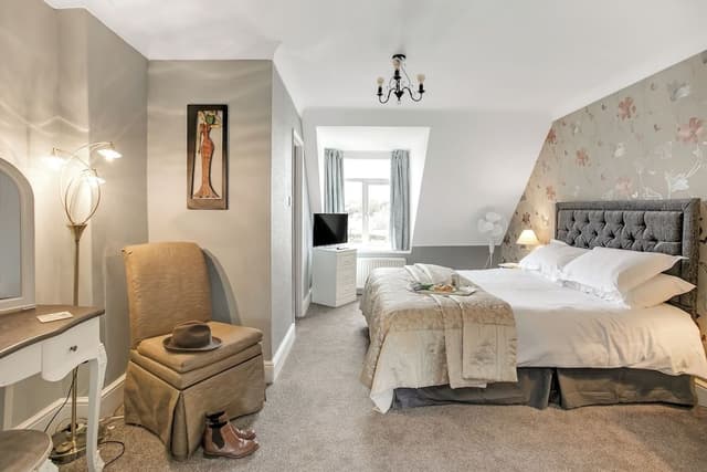 Triple Room, Ensuite (Penthouse Suite)