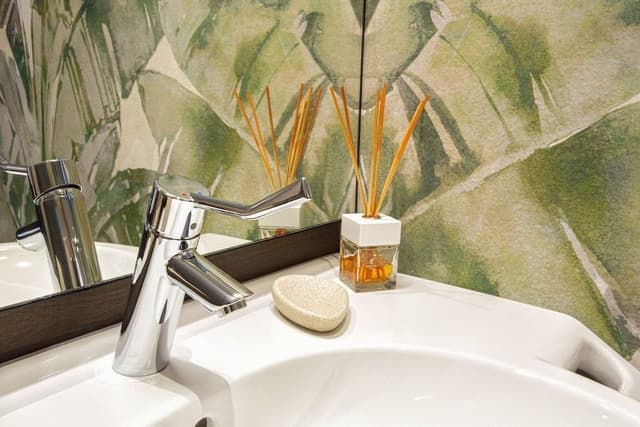 Romantic Suite, 1 King Bed, Jetted Tub