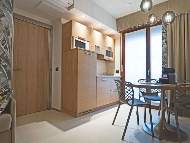 Deluxe Condo, 2 Bedrooms