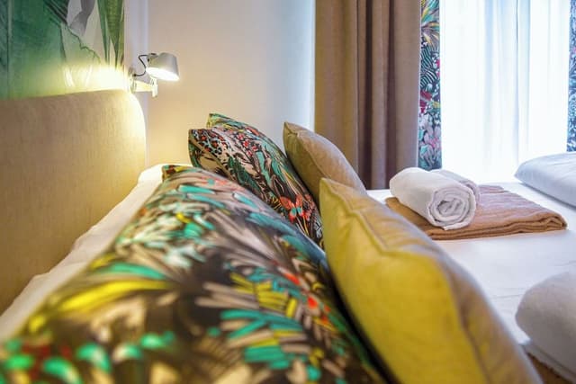 Deluxe Condo, 2 Bedrooms