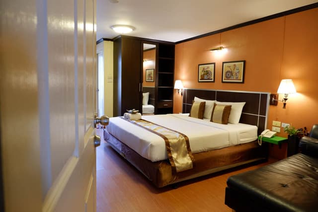 Suite Room