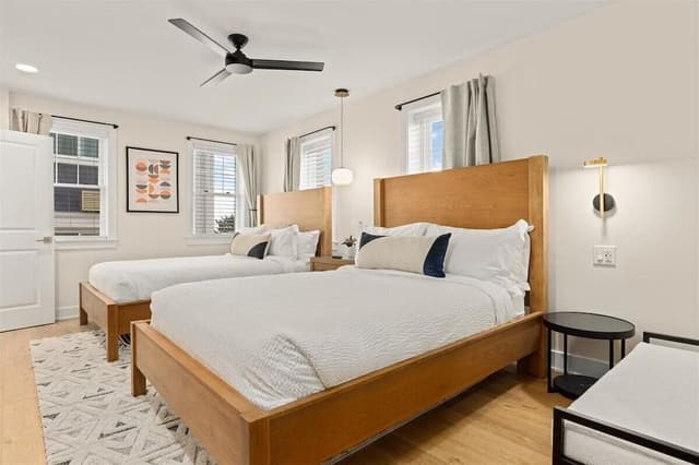 Premier Quadruple Room, 2 Queen Beds