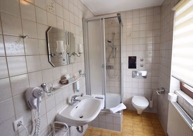 Single Room (107)