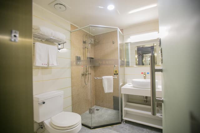 Business King Room