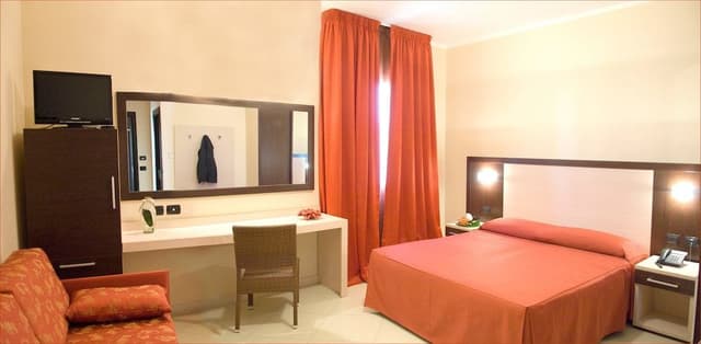 Comfort Triple Room