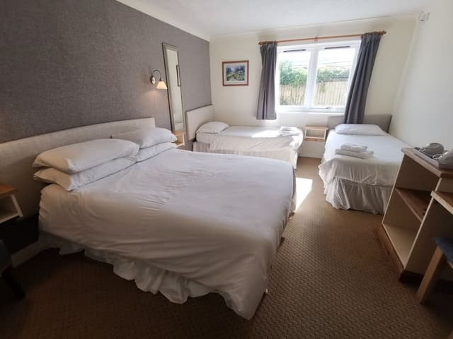 Suite, Accessible, Ensuite (2 Adults & 2 Children)