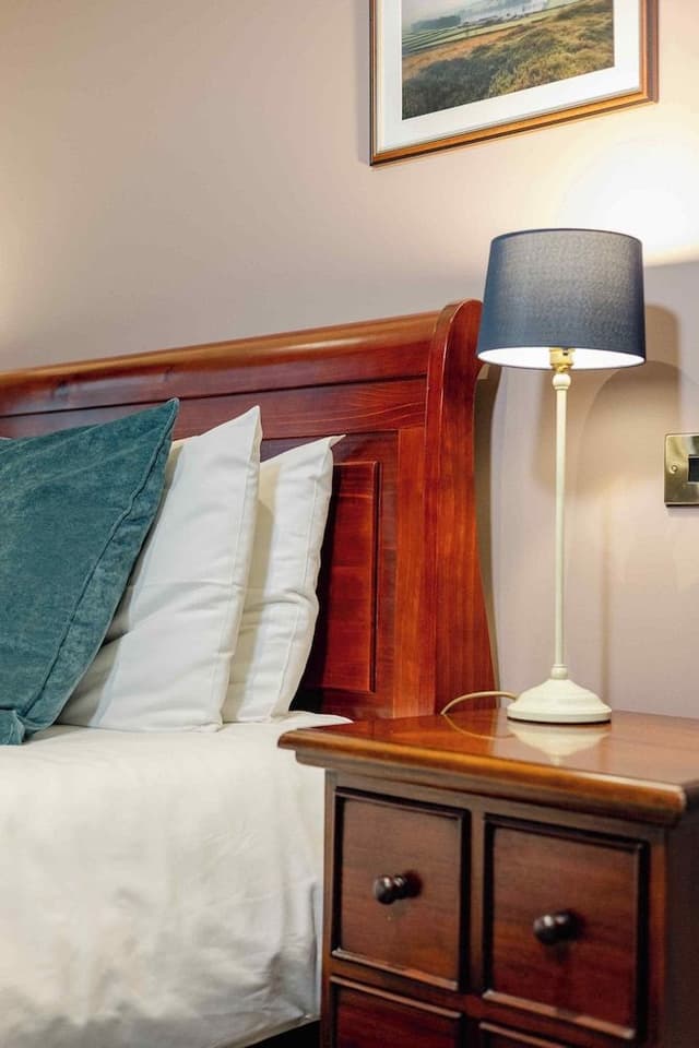Double Room (The Shirley Suite)