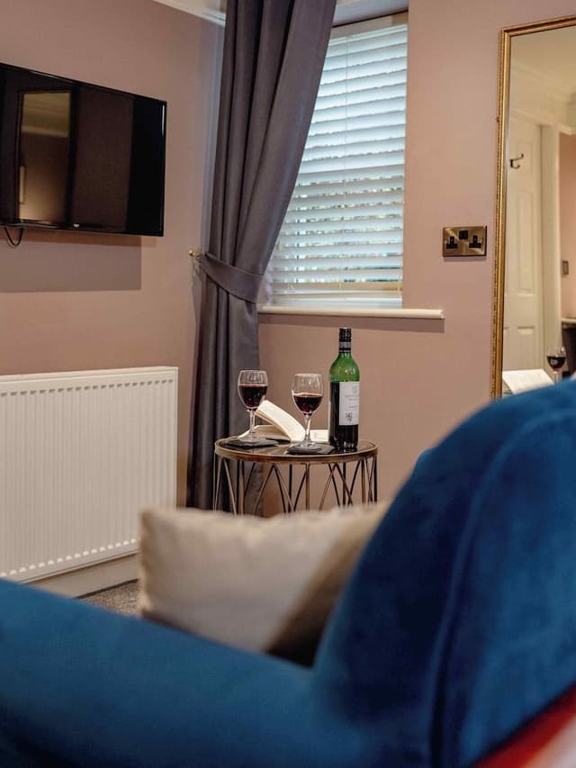 Double Room (The Shirley Suite)