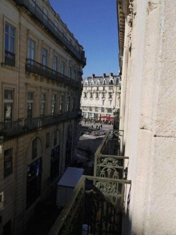 Hotel de La Comedie1