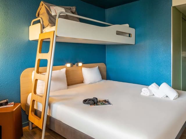 Triple Room, Multiple Beds