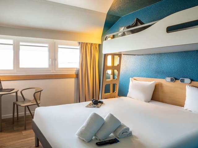 Triple Room, Multiple Beds