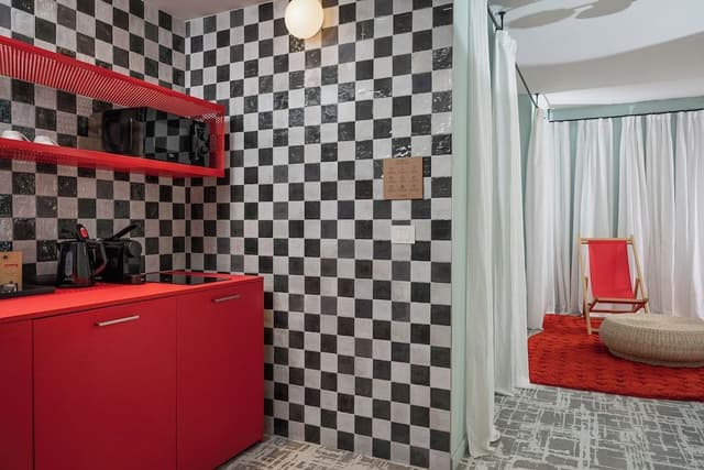 Deluxe Suite, 1 King Bed