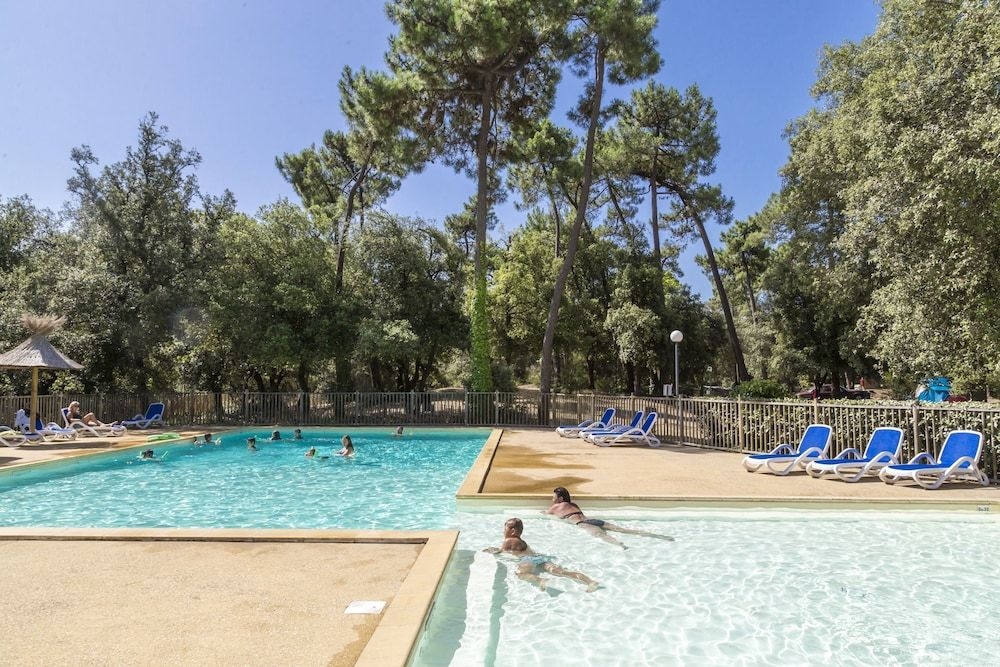 Domaine Residentiel de Plein-Air Monplaisir4