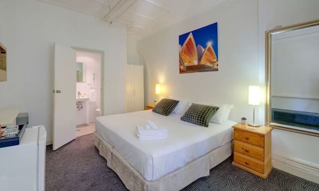 King Room, Ensuite