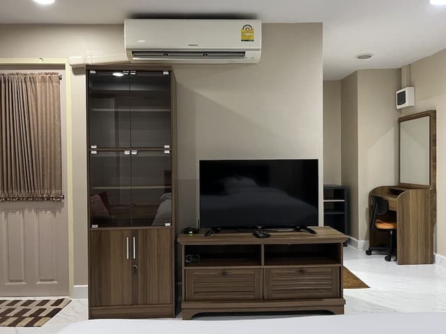 Standard Junior Room