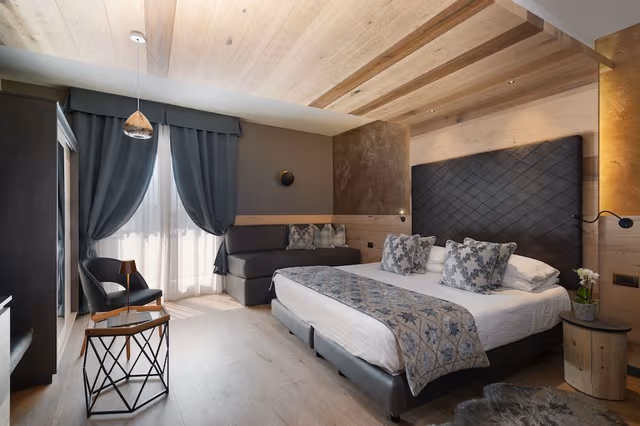 Junior Double Room