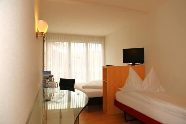 Basic Twin Room