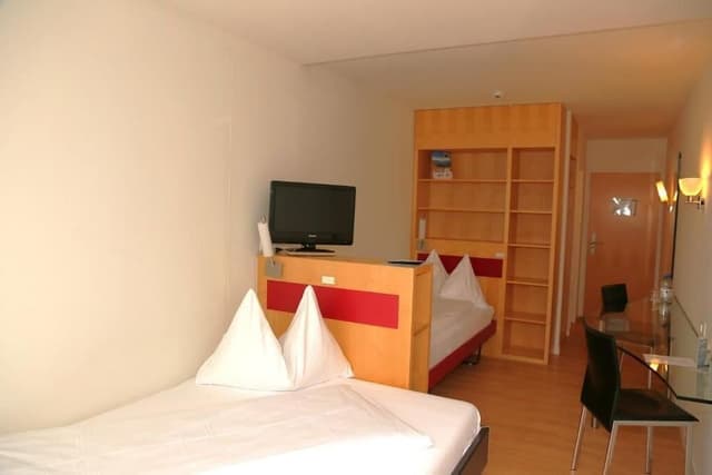 Basic Twin Room