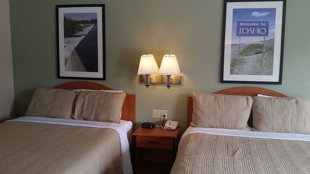 Room, 2 Queen Beds, Non Smoking