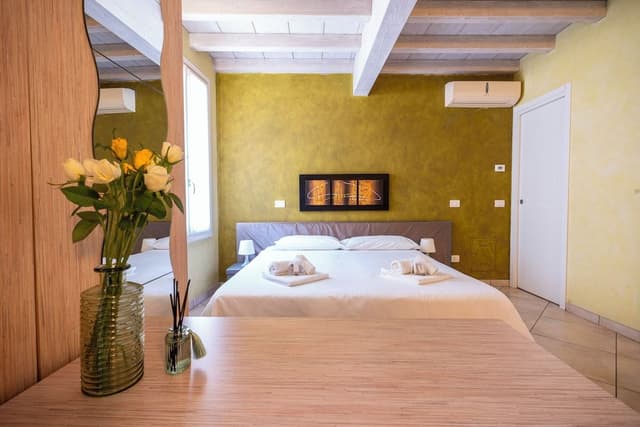 Classic Room, City View