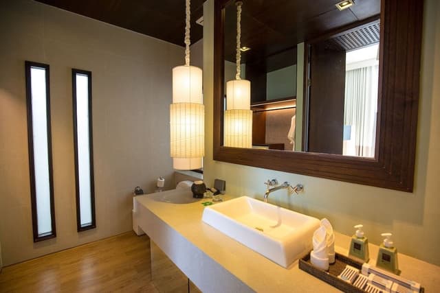 1-Bedroom Beachfront Pool Villa