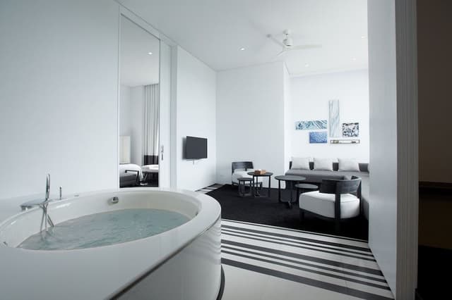 Family Suite with Plunge Bath