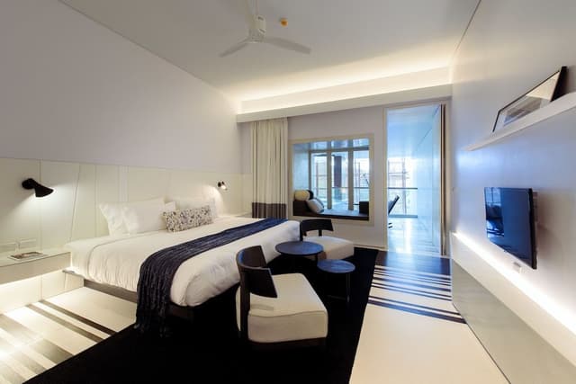 Pool Suite