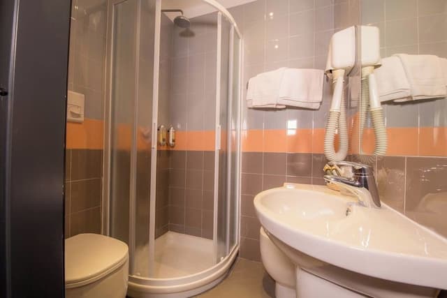 Double or Twin Room, Balcony, Partial Lake View