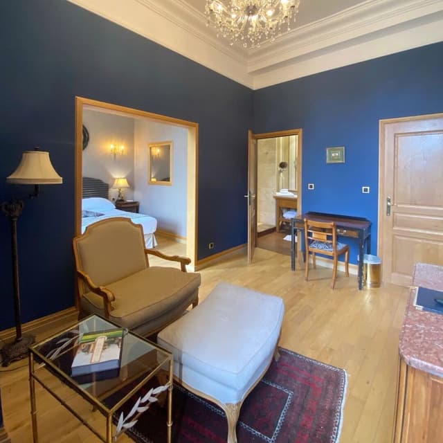 Suite, River View