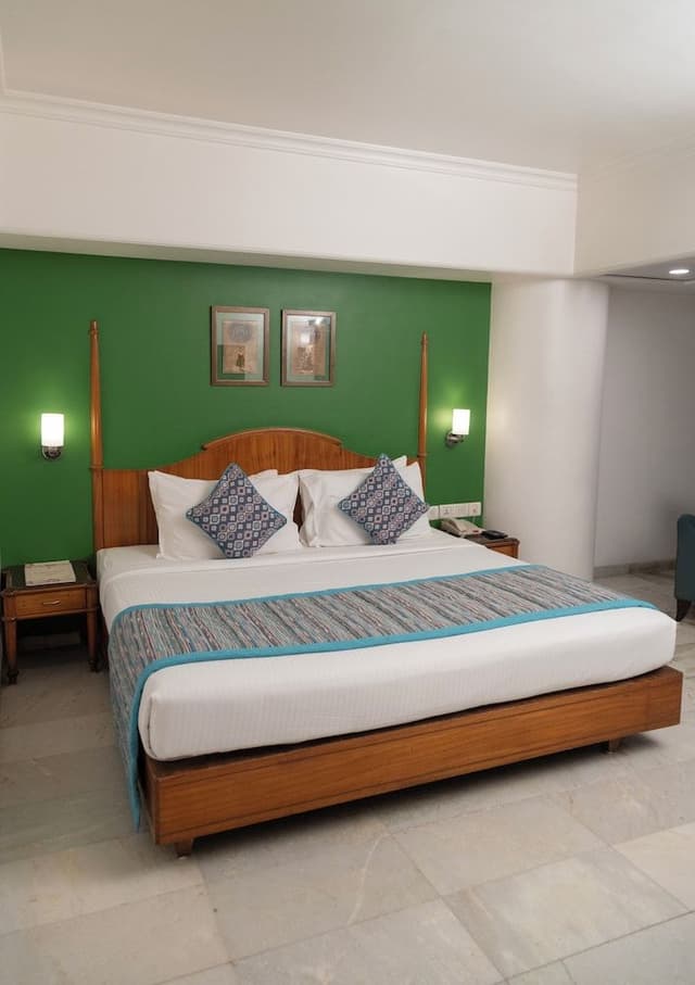 Club Room