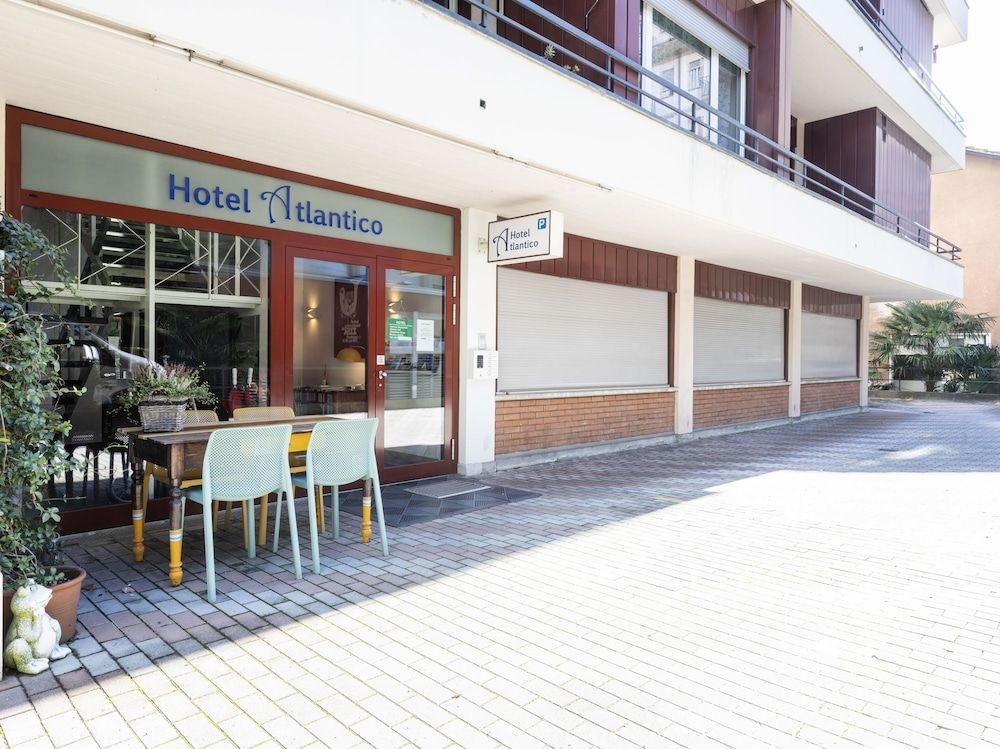 Hotel Atlantico0
