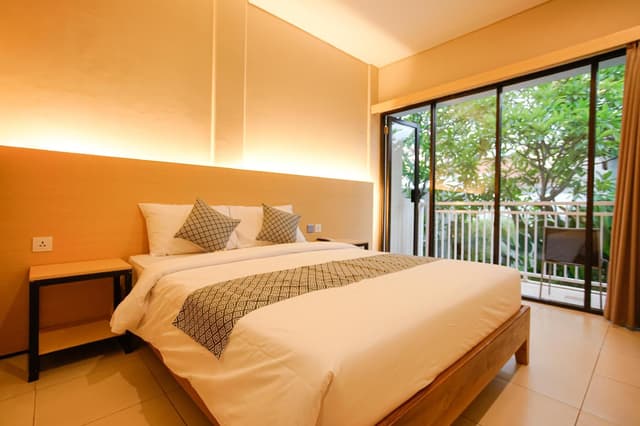 Deluxe Room with Balcony