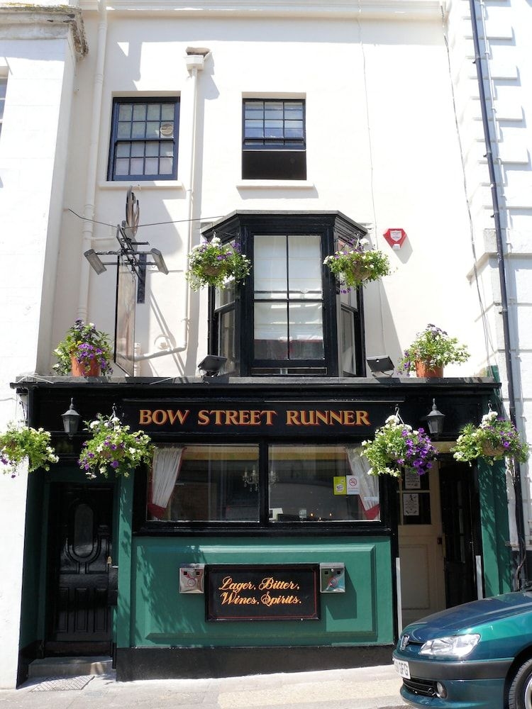 Bow Street Runner0